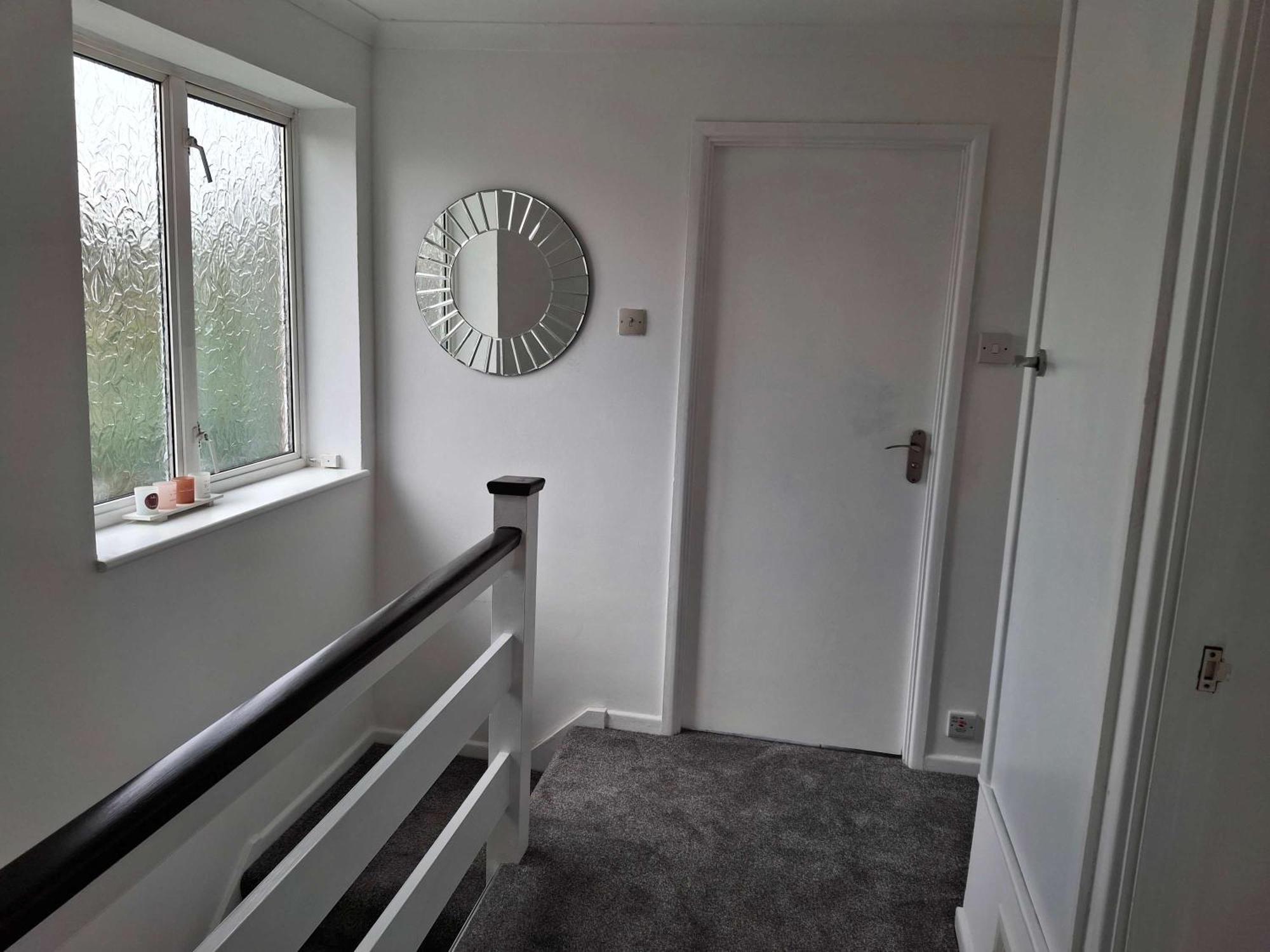 Nicely Decorated 3 Bedroom House Near Heathrow, London Staines-upon-Thames Eksteriør bilde